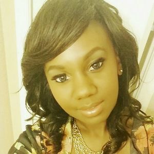 Meet your Posher, Candace